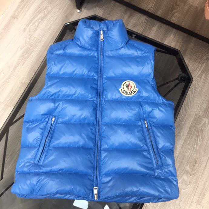 Moncler Vest Daunenjacke - EUR FASHION