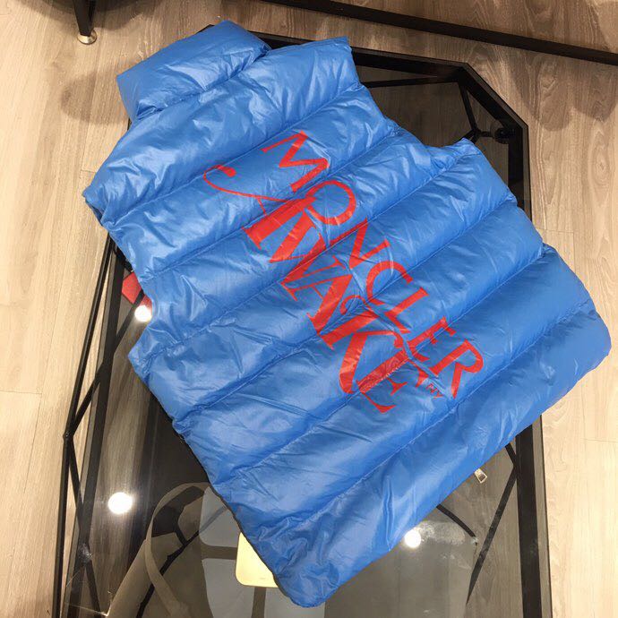 Moncler Vest Daunenjacke - EUR FASHION