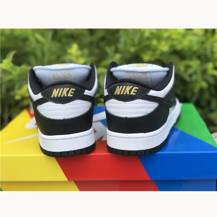 Nike SB Dunk Low „Black Stars“ DH3228-102 - EUR FASHION