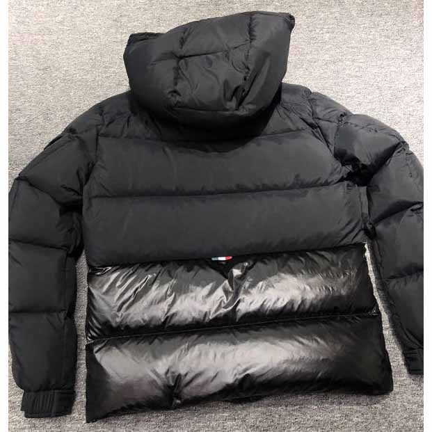 Moncler Maures Steppjacke mit Logo-Print - EUR FASHION