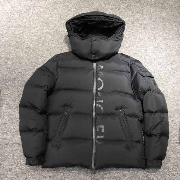 Moncler Maures Steppjacke mit Logo-Print - EUR FASHION