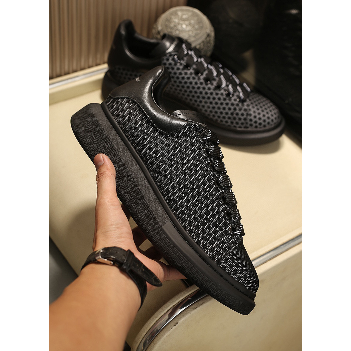 Alexander Mqueen Low Top Sneakers Schwarz - EUR FASHION