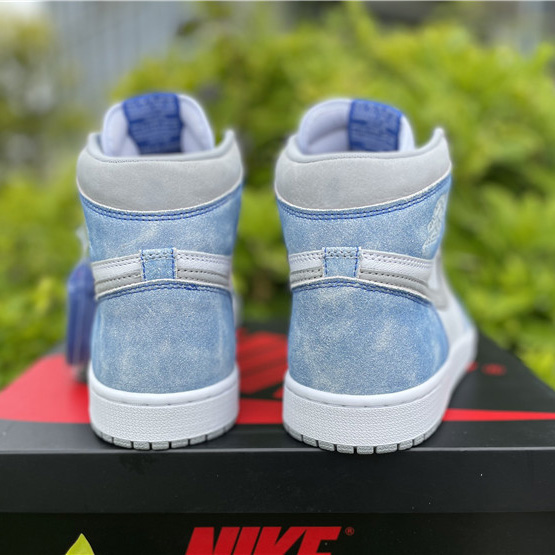 Jordan Air 1 High OG „Hyper Royal“ 555088-402 - EUR FASHION