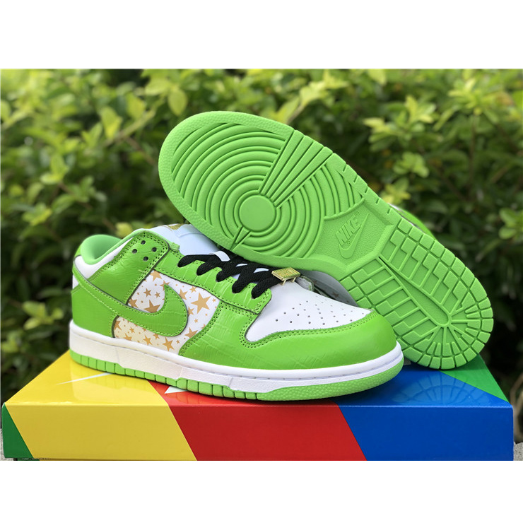 Nike SB Dunk Low „Green Stars“ DH3228-101 - EUR FASHION