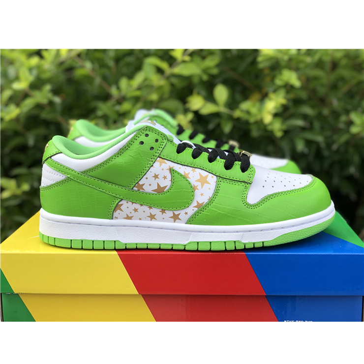 Nike SB Dunk Low „Green Stars“ DH3228-101 - EUR FASHION