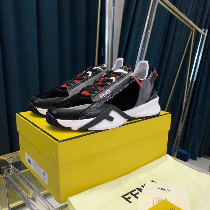 Fendi „Flow“-Sneaker aus schwarzem und grauem Wildleder - EUR FASHION