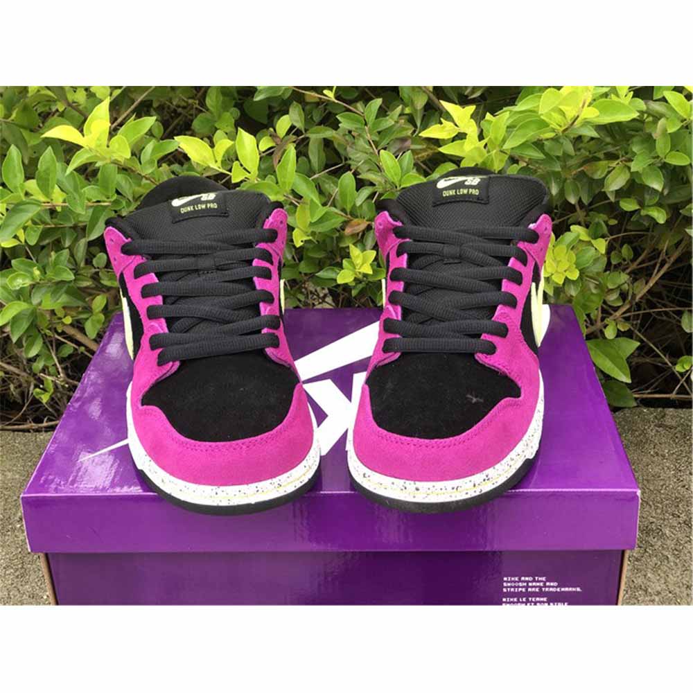 Nike SB Dunk Low „Red Plum“ - EUR FASHION