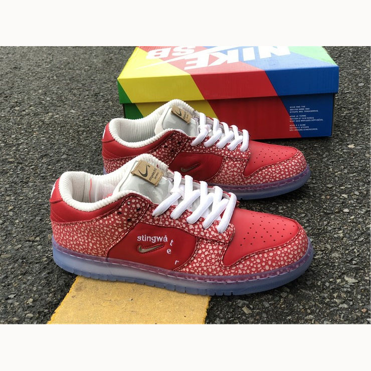 Stingwater X Nike SB Dunk Low Hellrot - EUR FASHION