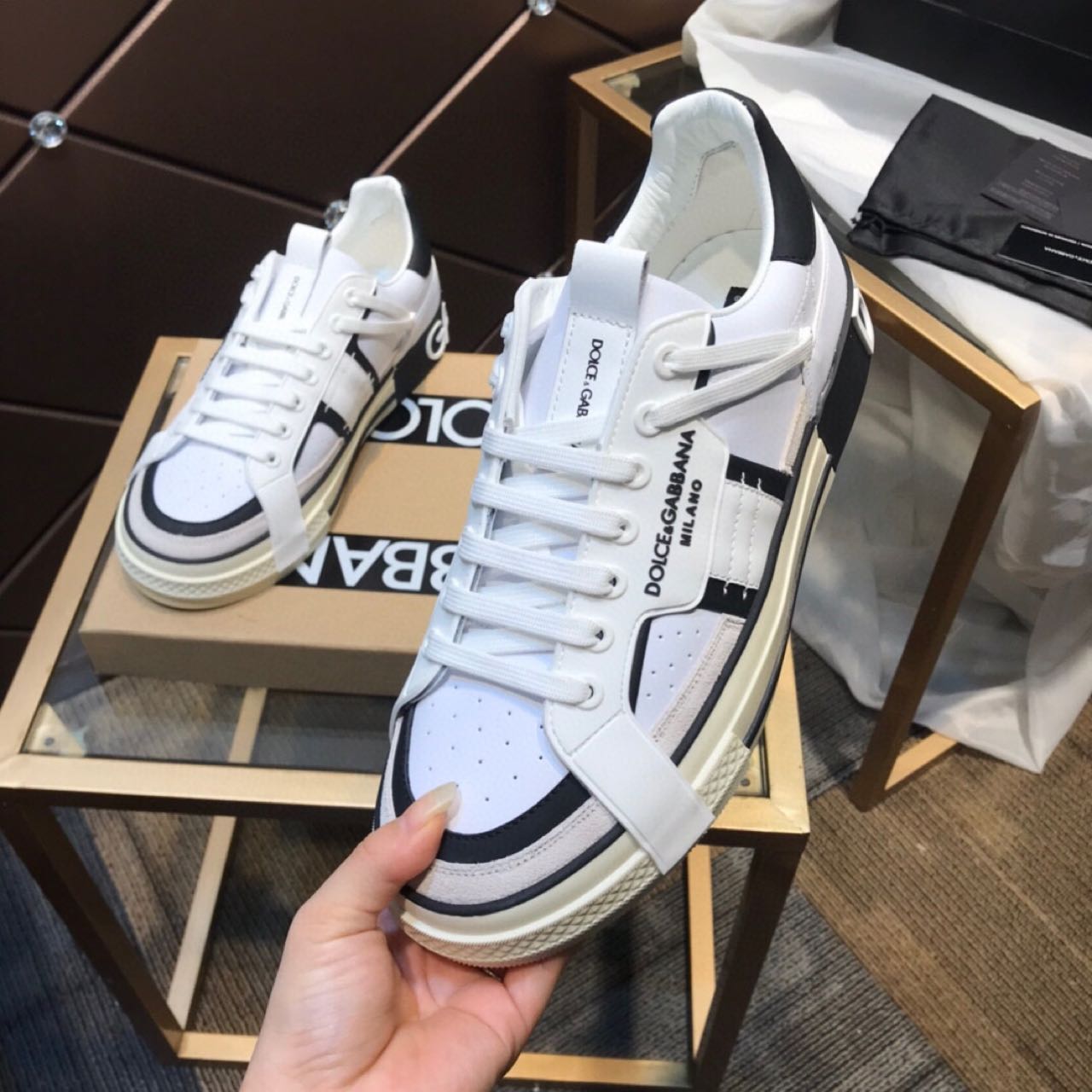 Dolce & Gabbana 2Zero Custom-Sneaker aus Kalbsleder in Weiß/Schwarz - EUR FASHION