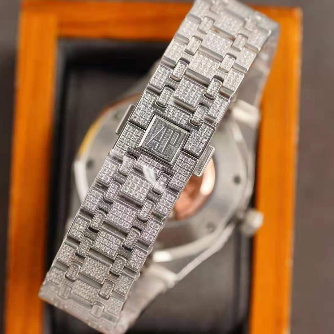 Hochwertige Uhr - EUR FASHION