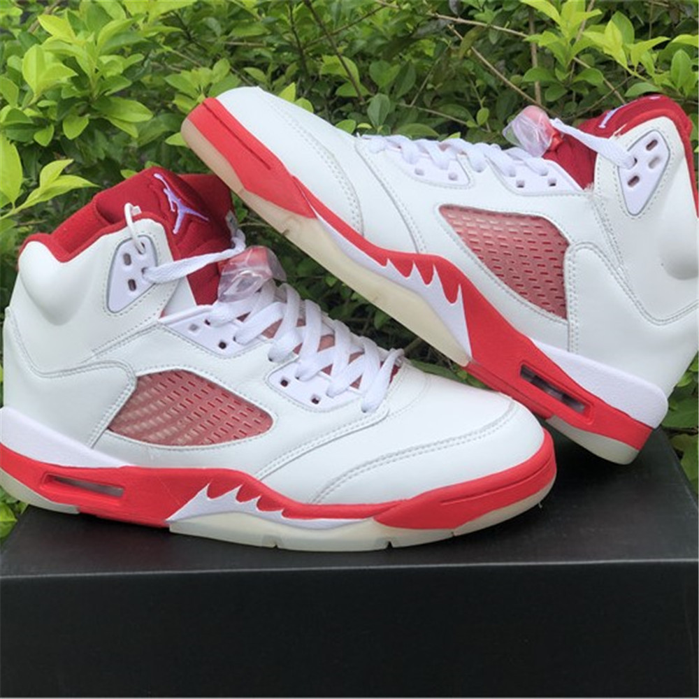 Jordan AJ 5 Retro GS Pink Foam Sneaker 440892-106 (Rot&Weiß) - EUR FASHION