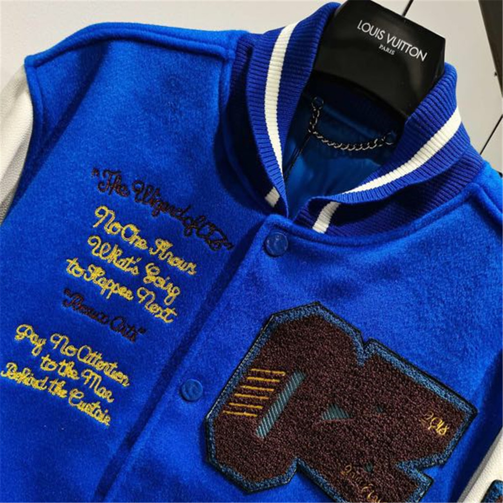 Blaue Baseballjacke von Louis Vuitton - EUR FASHION