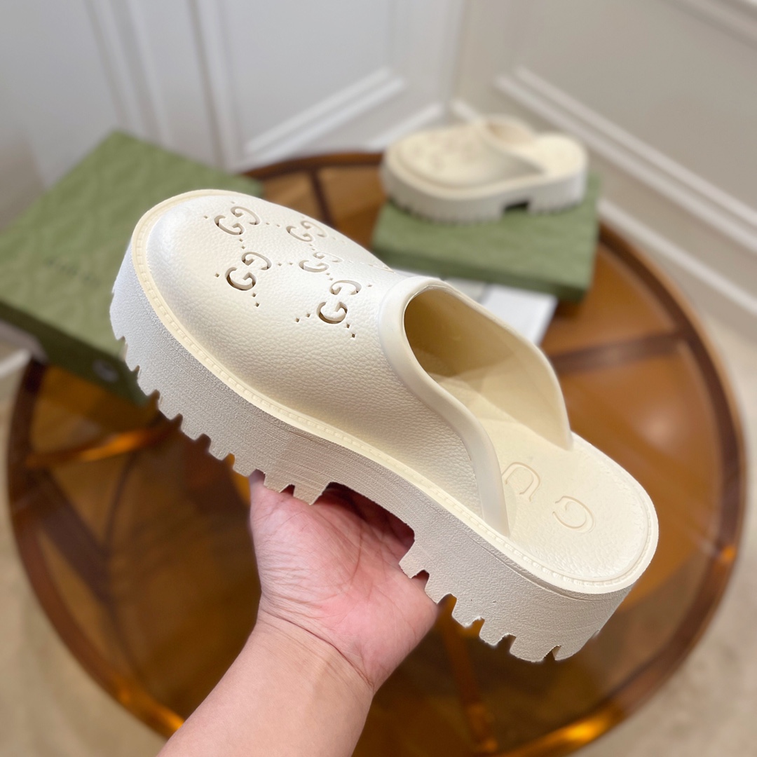 Gucci GG Slides - EUR FASHION