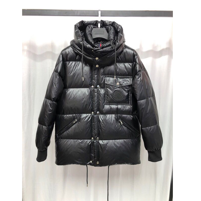 Moncler Lamentin Kurze Daunenjacke in Schwarz - EUR FASHION