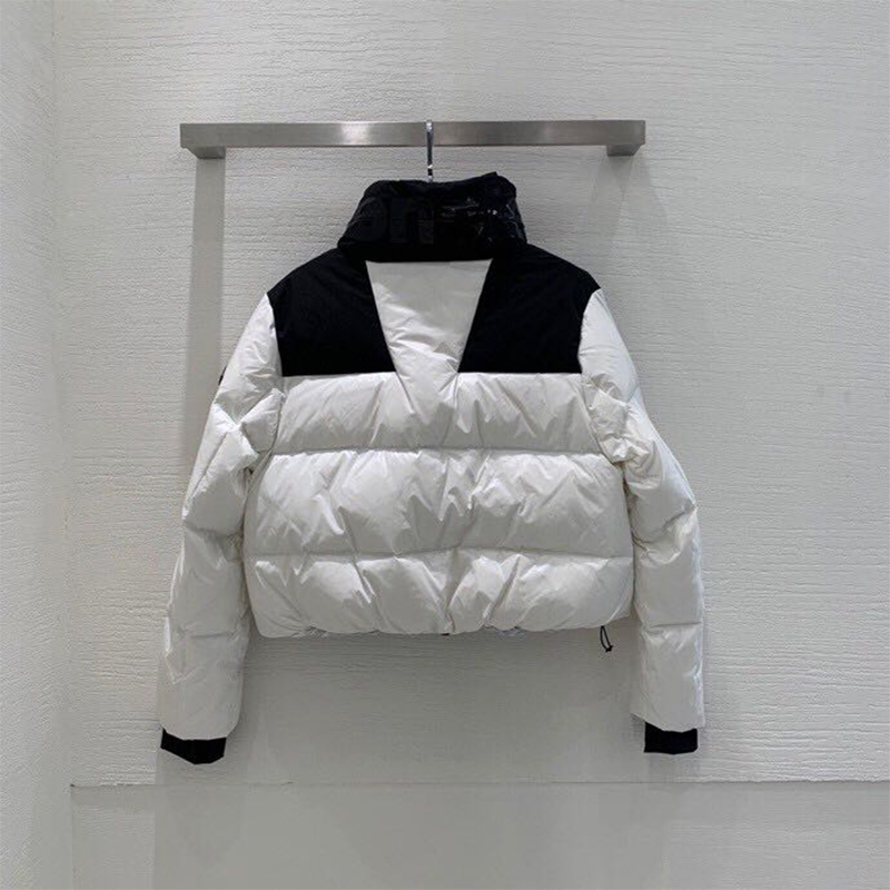 Moncler Jasione Kurze Daunenjacke in Weiß - EUR FASHION