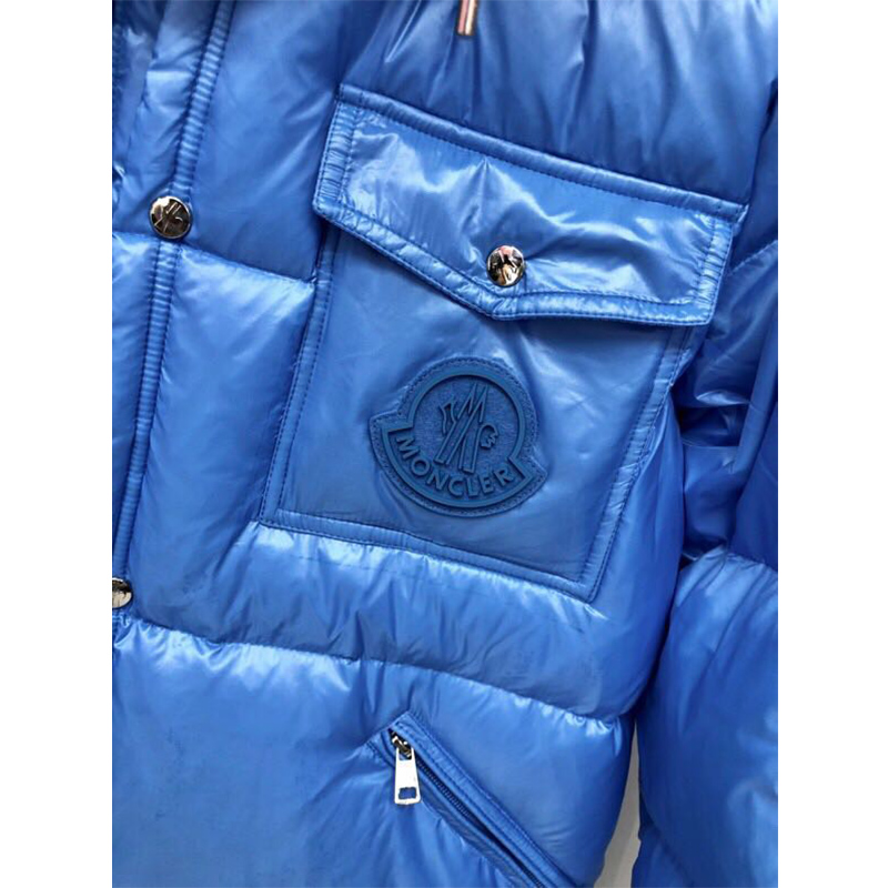 Moncler Lamentin Kurze Daunenjacke in Blau - EUR FASHION