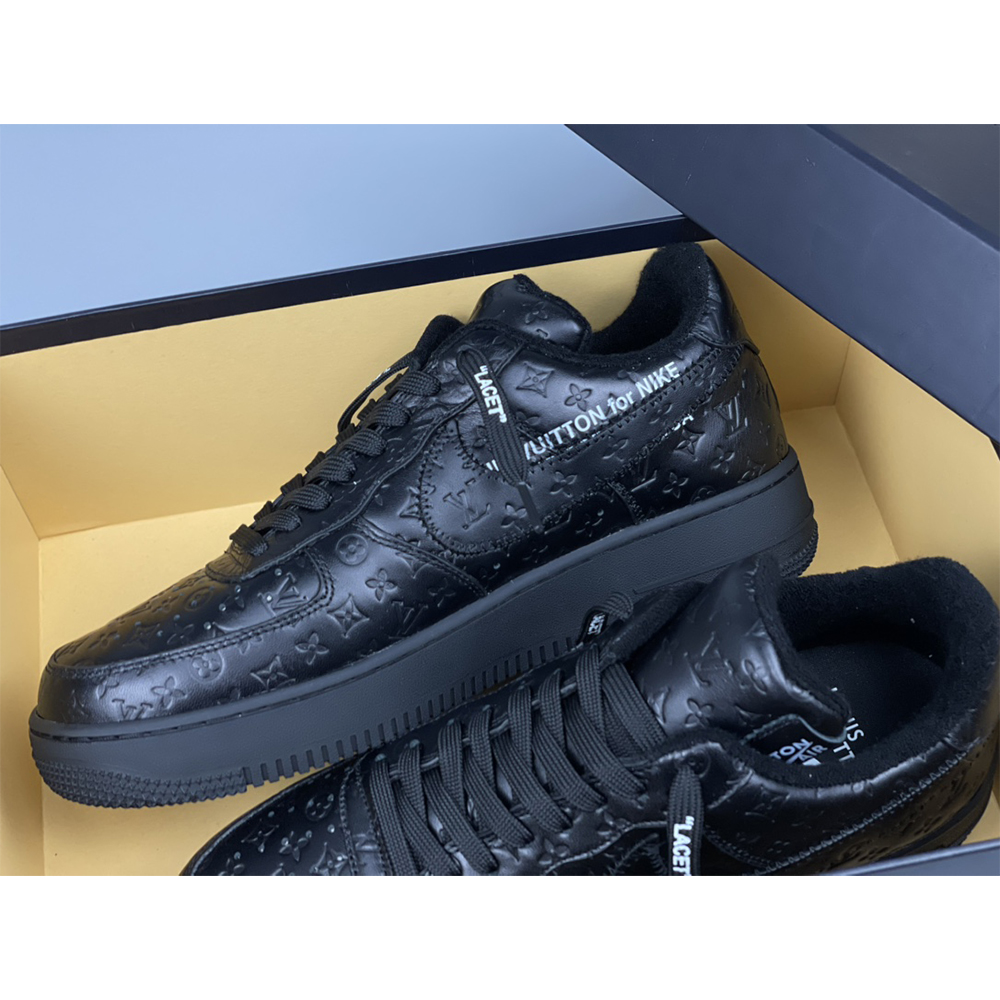 Louis Vuitton X Nike Air Force 1 Sneaker ganz in Schwarz - EUR FASHION