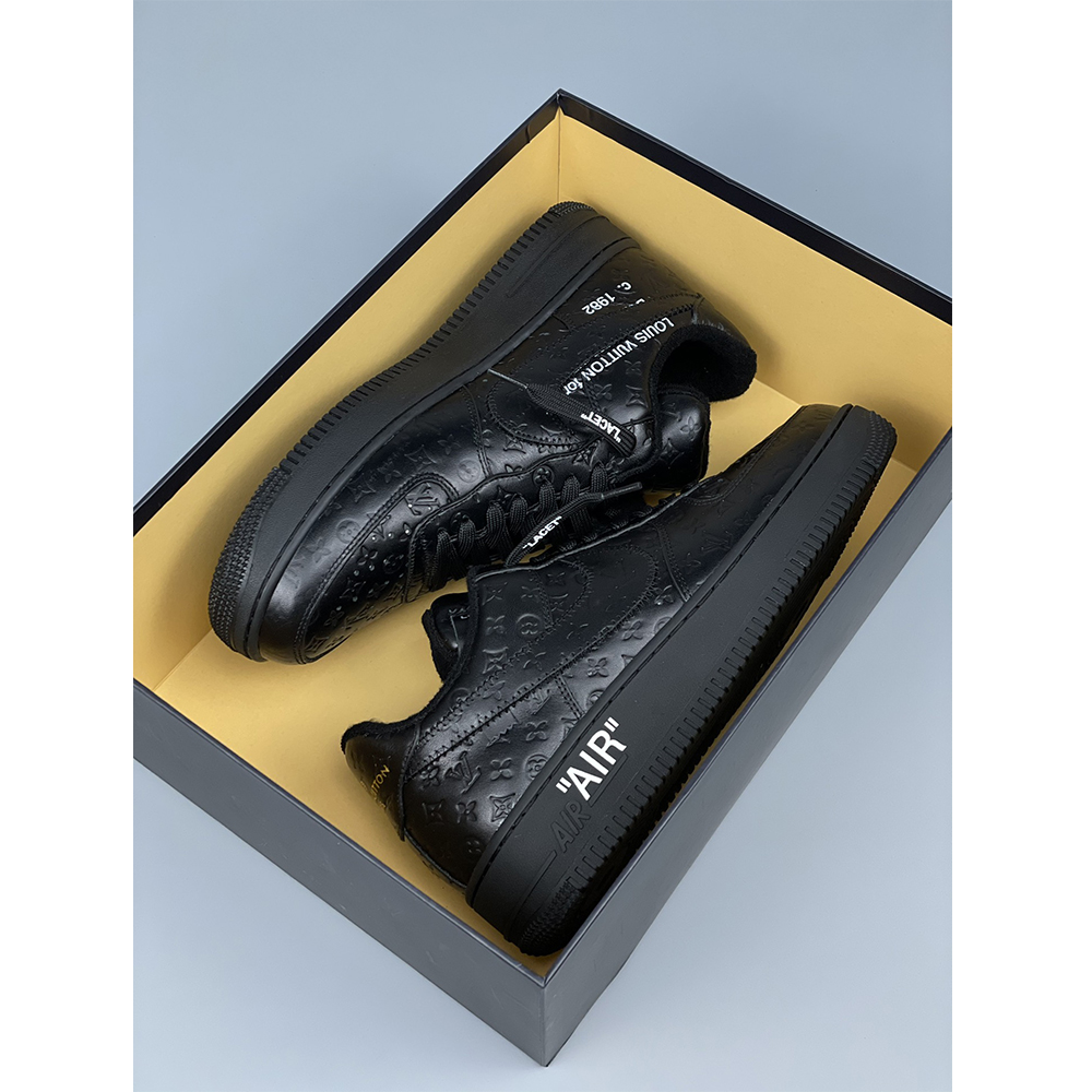 Louis Vuitton X Nike Air Force 1 Sneaker ganz in Schwarz - EUR FASHION