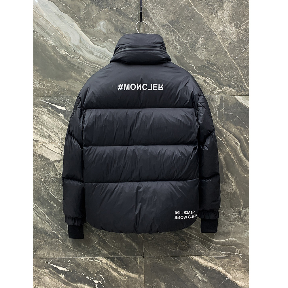 Moncler „Snow Glow“ kurze Daunenjacken - EUR FASHION