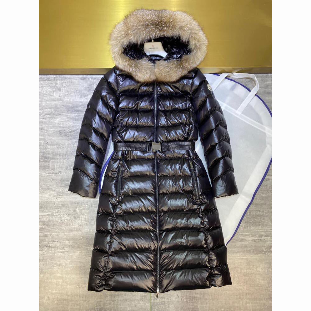 Schwarze Daunenjacke von Moncler - EUR FASHION