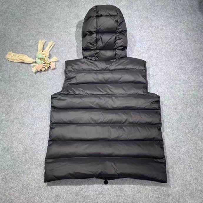 Moncler Weste in Schwarz - EUR FASHION