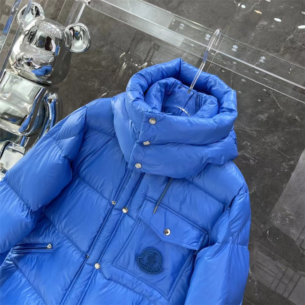 Moncler Lamentin Kurze Daunenjacke in Blau - EUR FASHION