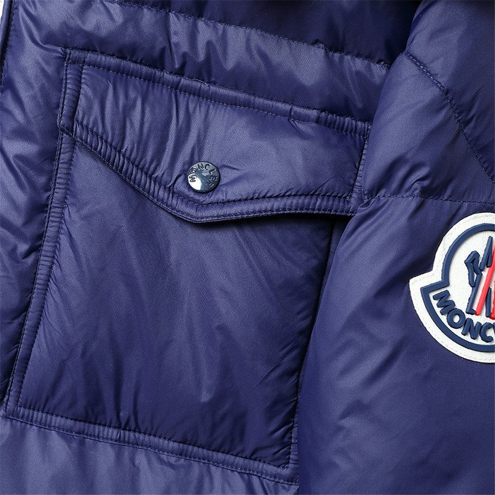 Moncler Montbéliard kurze Daunenjacke (blau) - EUR FASHION