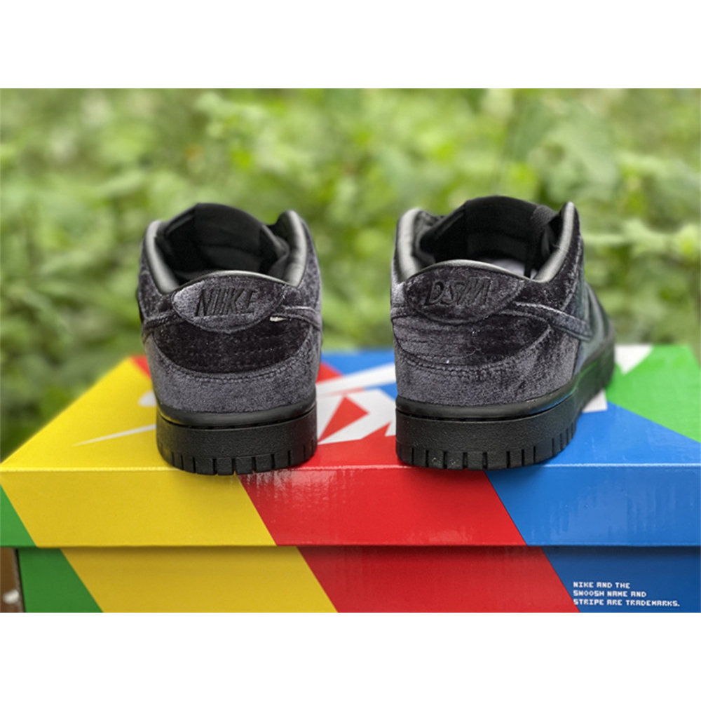 Dover Street Market X Nike Dunk Low „Triple Black“ - EUR FASHION