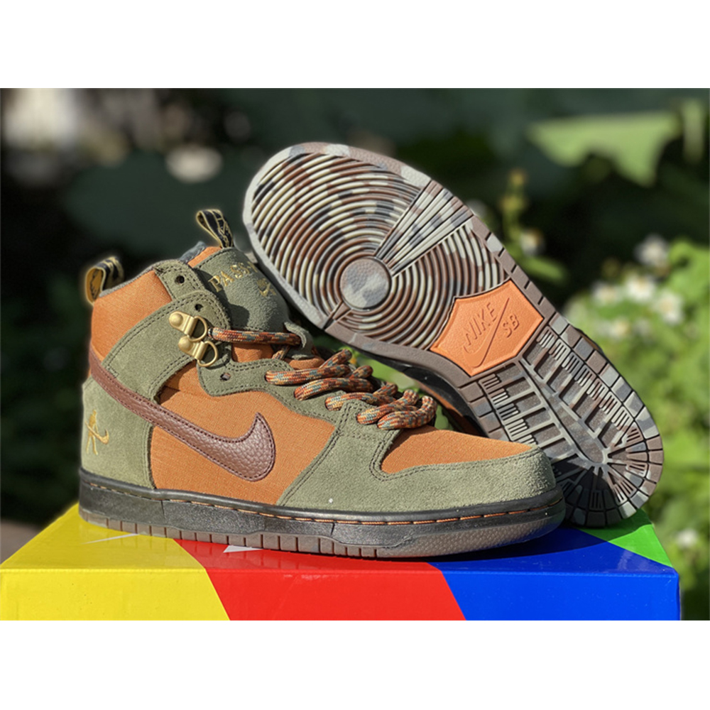 Pass~Port X Nike SB Dunk High „Workboot“ - EUR FASHION