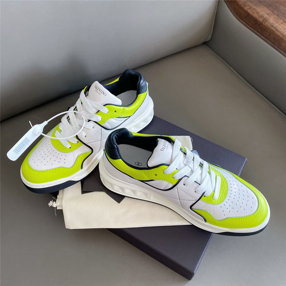 Valenti Garavani One Stud Low-Top-Sneaker aus Nappaleder - EUR FASHION