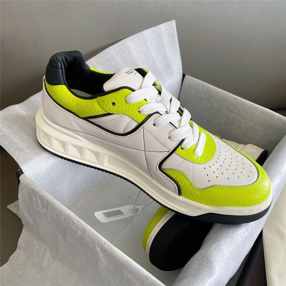 Valenti Garavani One Stud Low-Top-Sneaker aus Nappaleder - EUR FASHION