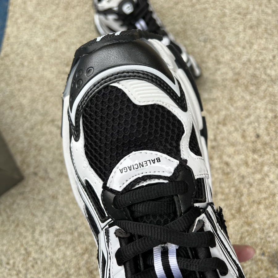 Balenciaga Herren-Runner-Sneaker in Weiß - EUR FASHION