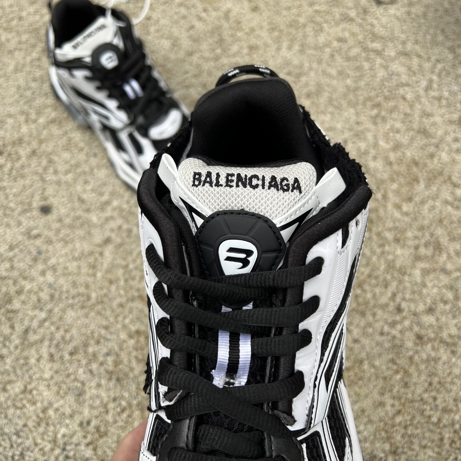 Balenciaga Herren-Runner-Sneaker in Weiß - EUR FASHION