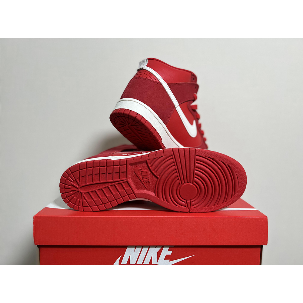 Nike Dunk High First Use Roter Sneaker - EUR FASHION
