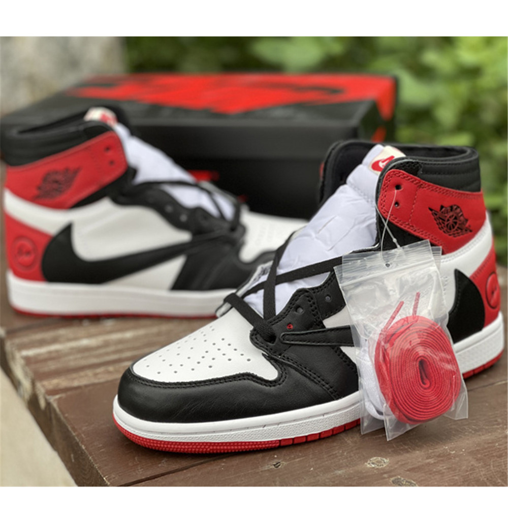 Jordan AJ1 Sneaker in Rot und Schwarz DH3227 - EUR FASHION