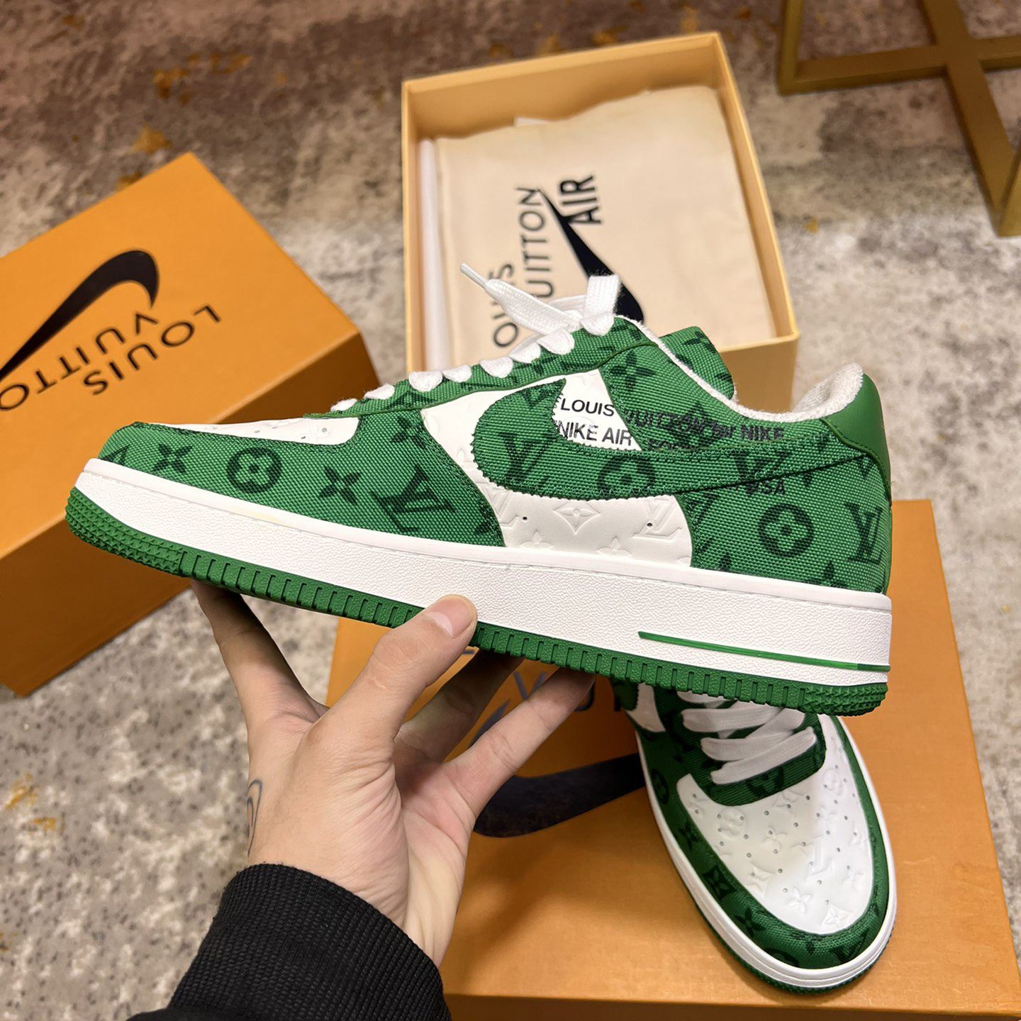 Louis Vuitton X Nike Air Force 1 Sneaker in Grün - EUR FASHION