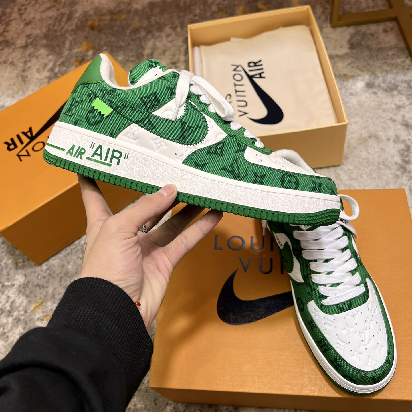 Louis Vuitton X Nike Air Force 1 Sneaker in Grün - EUR FASHION