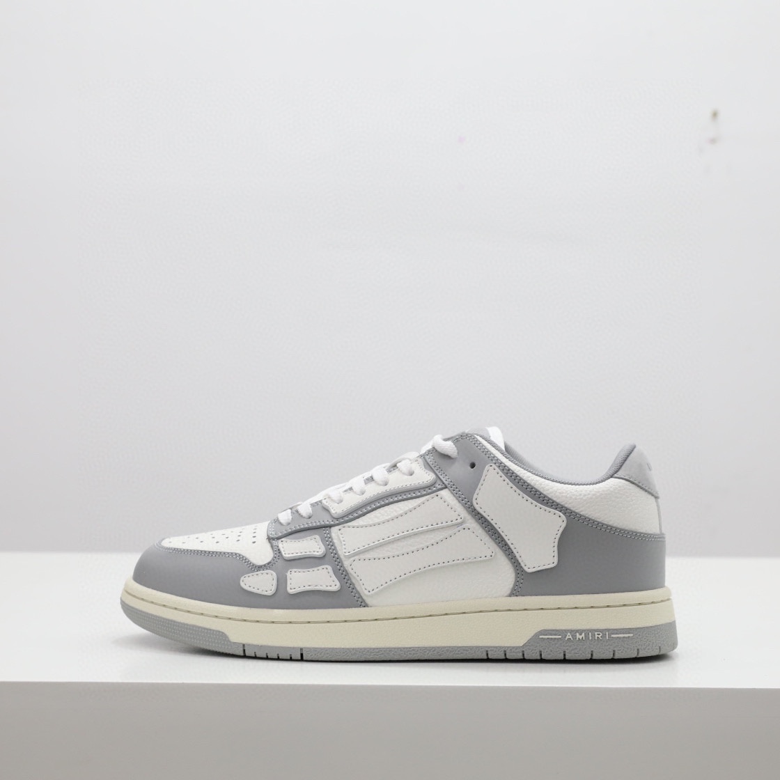 Amiri Skel-Top Low Sneaker Grau/Weiß - EUR FASHION