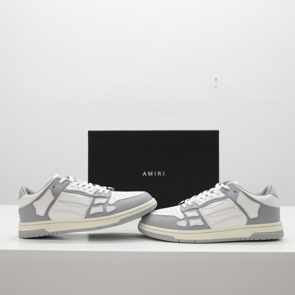 Amiri Skel-Top Low Sneaker Grau/Weiß - EUR FASHION