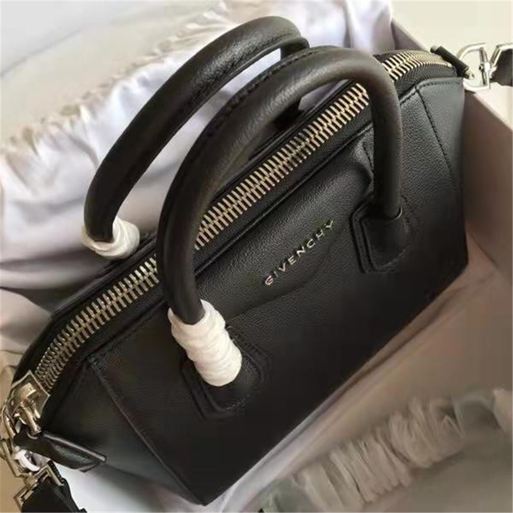 Schwarze Handtasche von Givenchy (28-34-25CM) - EUR FASHION