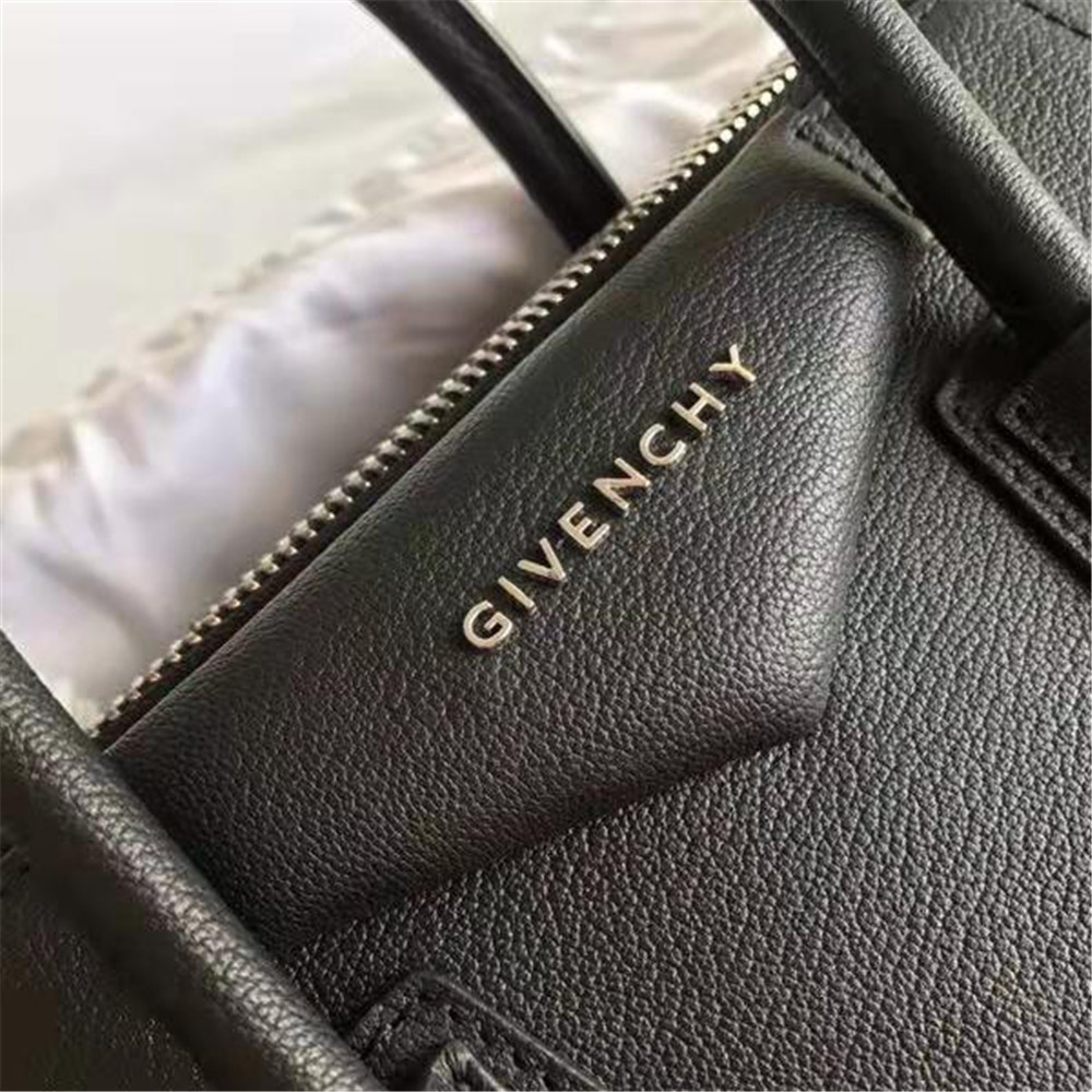Schwarze Handtasche von Givenchy (28-34-25CM) - EUR FASHION