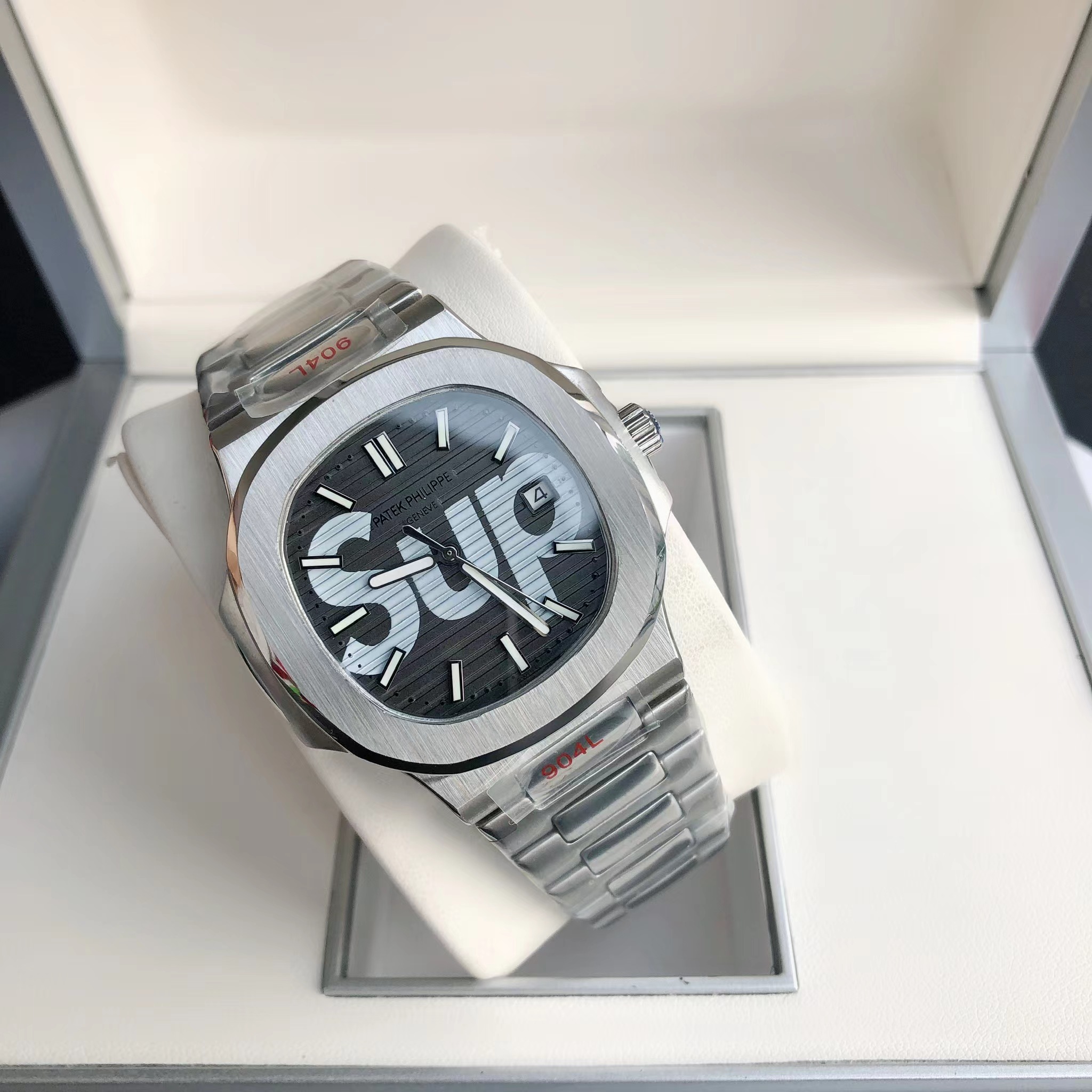 Patek Philipps Sa X Supreme Uhr - EUR FASHION