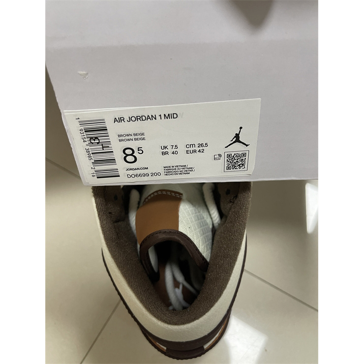 Jordan AJ1 Mid Sneaker DO6699-200 - EUR FASHION