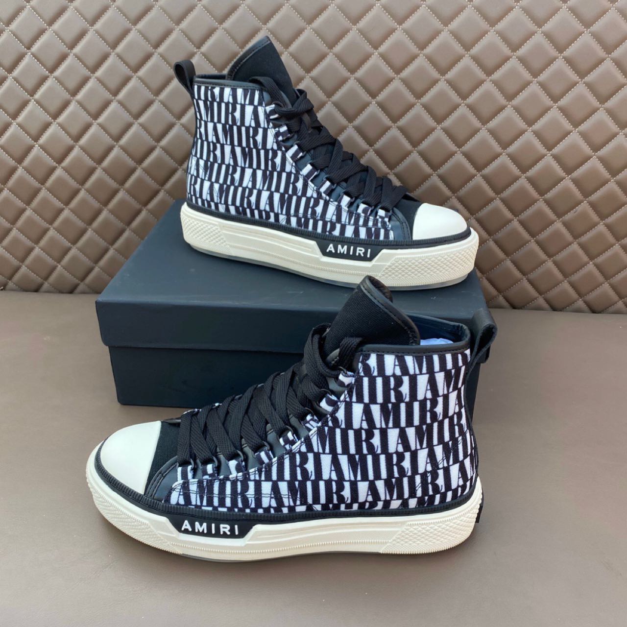 Amiri High-Top-Sneaker aus Canvas mit Logo-Print - EUR FASHION