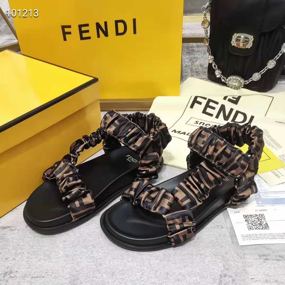 Flache Damensandale mit FF-Print von Fendi - EUR FASHION