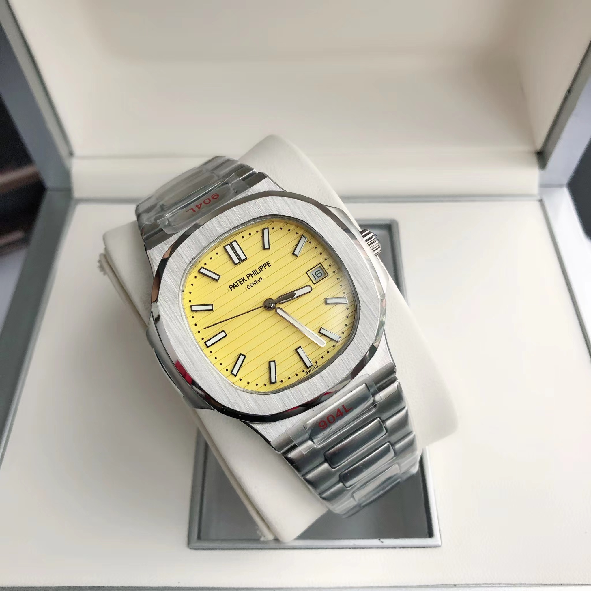 Patek Philipps Sa-Uhr - EUR FASHION