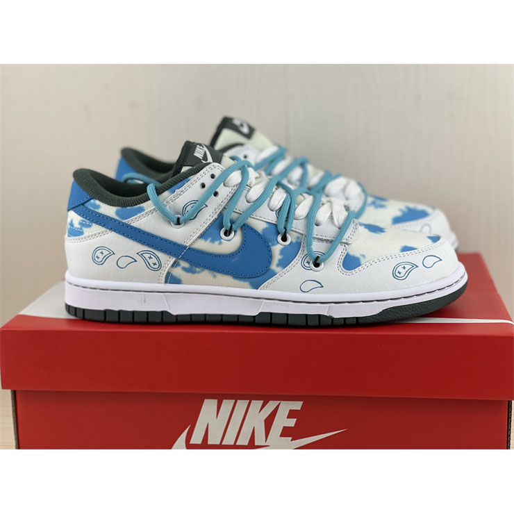 Nike Dunk SE Low Sneaker DH0957-100 - EUR FASHION