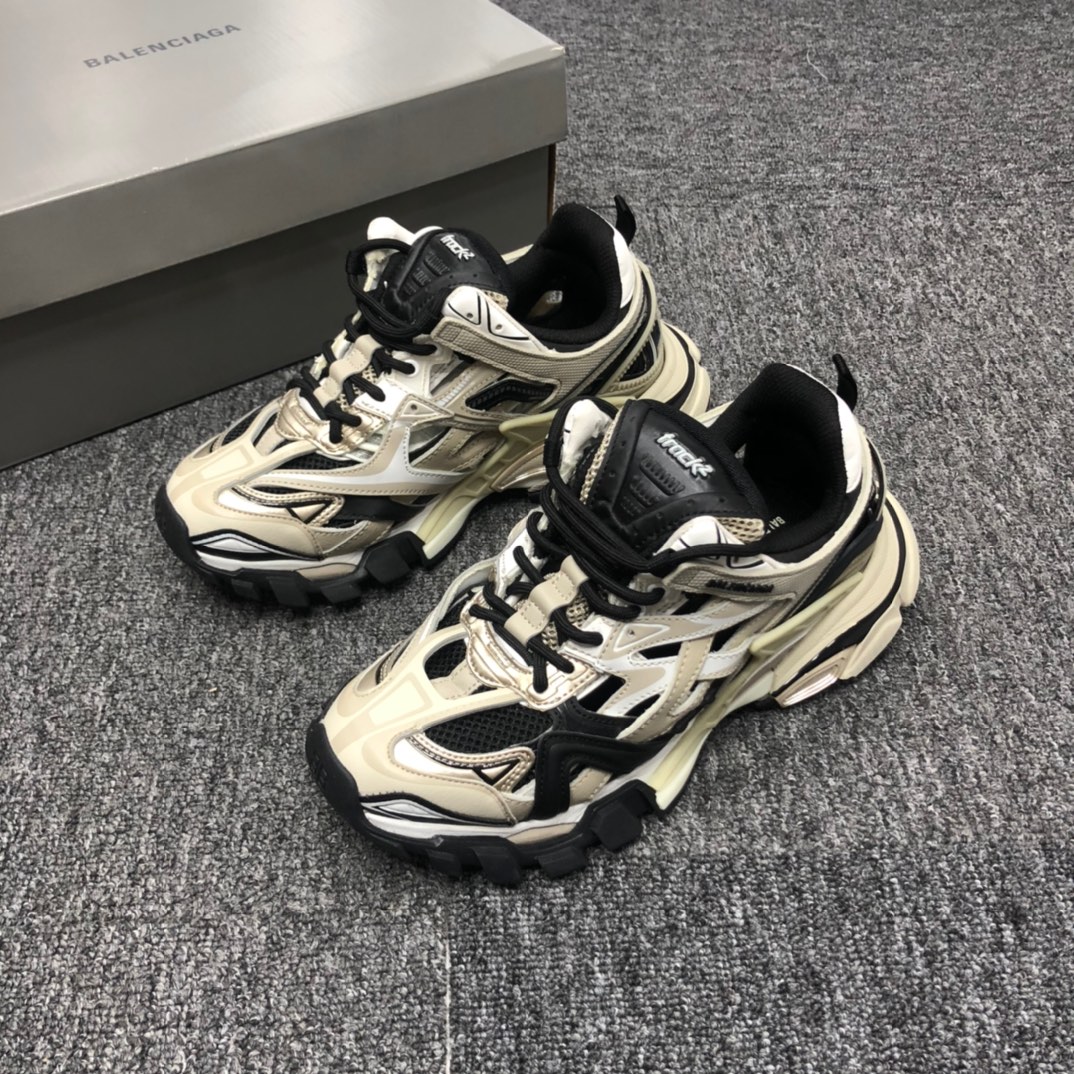 Balenciaga Track.2 Sneaker - EUR FASHION