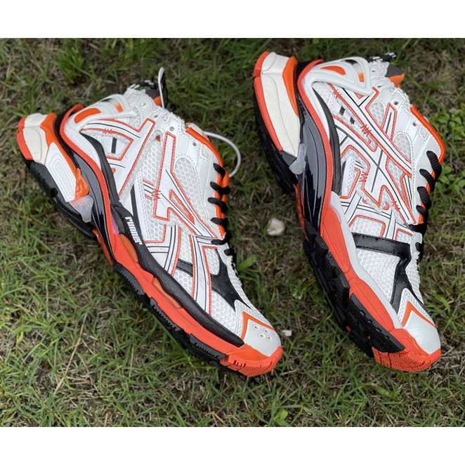 Balenciaga Runner-Sneaker „Weiß-Schwarz-Orange“. - EUR FASHION