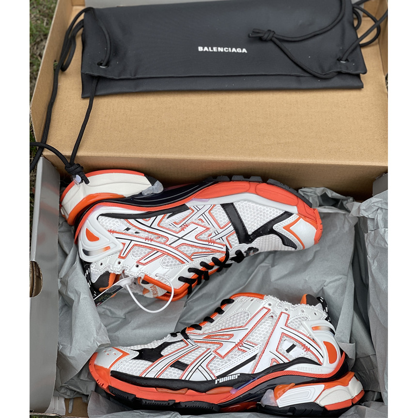 Balenciaga Runner-Sneaker „Weiß-Schwarz-Orange“. - EUR FASHION